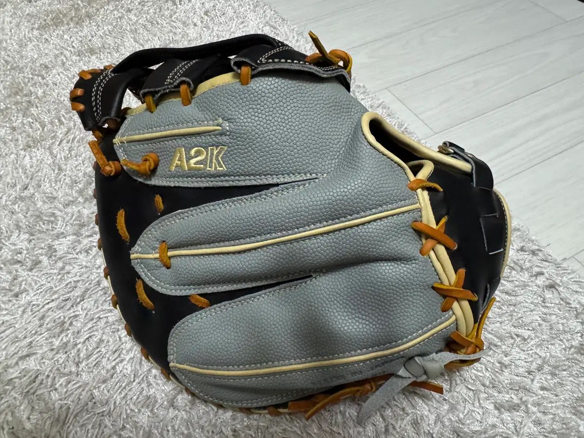 A2K 1883 鶏の足 1塁ミット