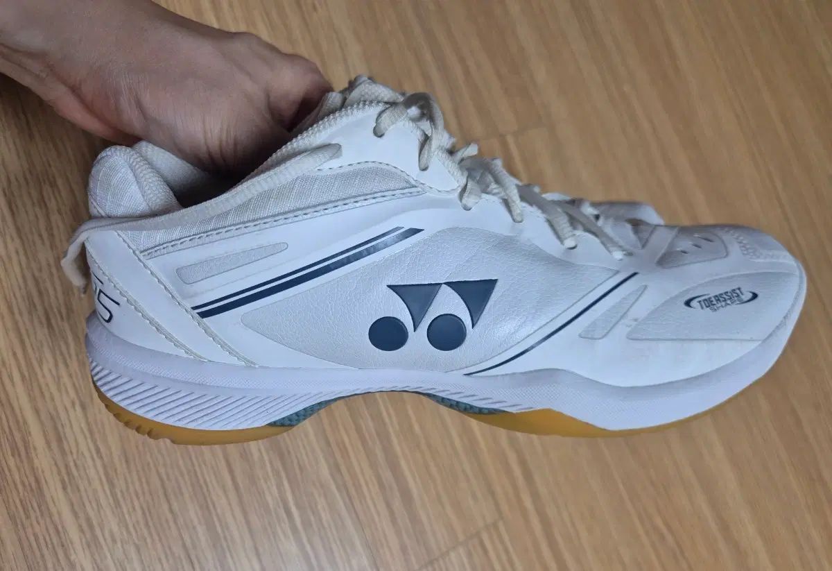 YONEX ヨネックス スロートル グラファイト 日常もスポーツシーンも