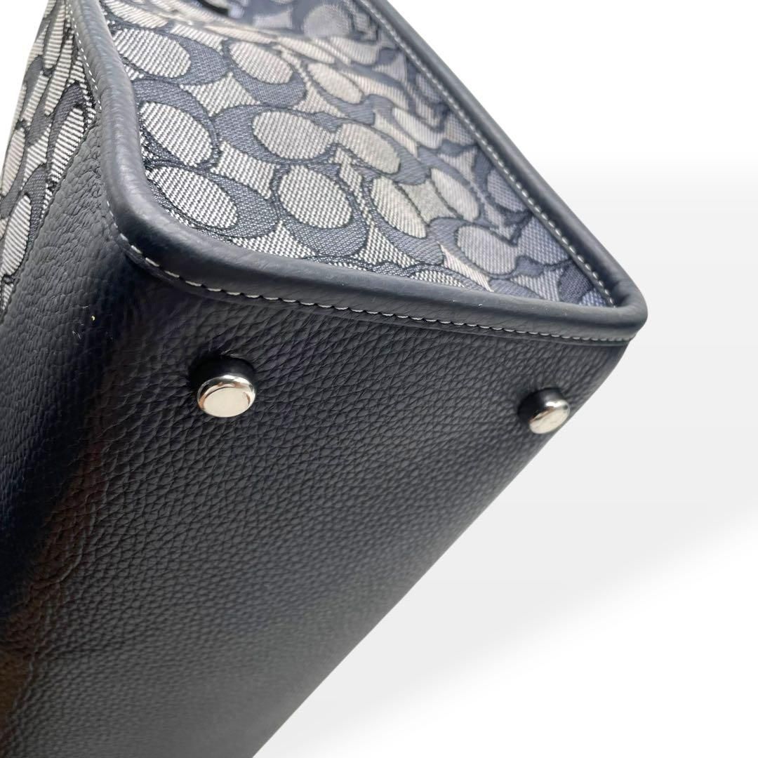美品 COACH コーチ デンプシー キャリーオール イン シグネチャー ロゴ