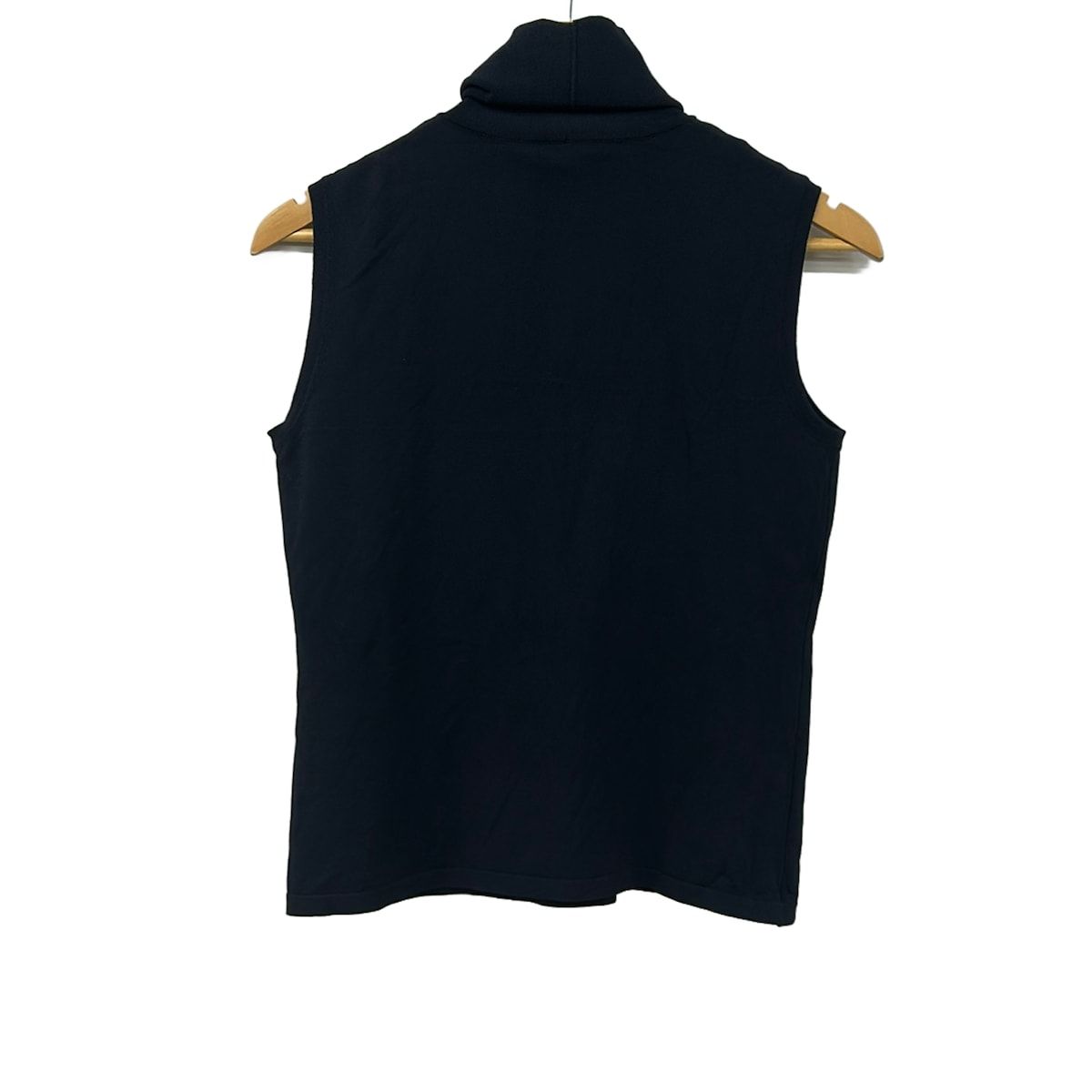 【極美品】FOXEY フォクシー ノースリーブ タートルネック サマーニット FOXEY(フォクシー) ノースリーブセーター サイズ40 M レディース新品