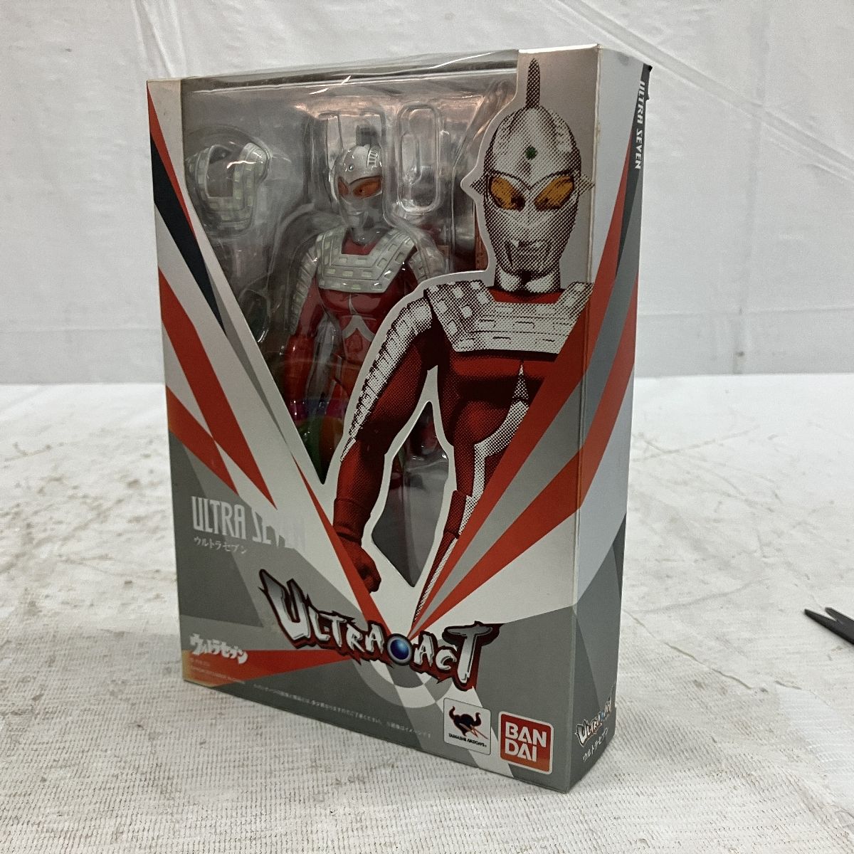 BANDAI ULTRA-ACT ウルトラセブン 可動フィギュア ウルトラアクト