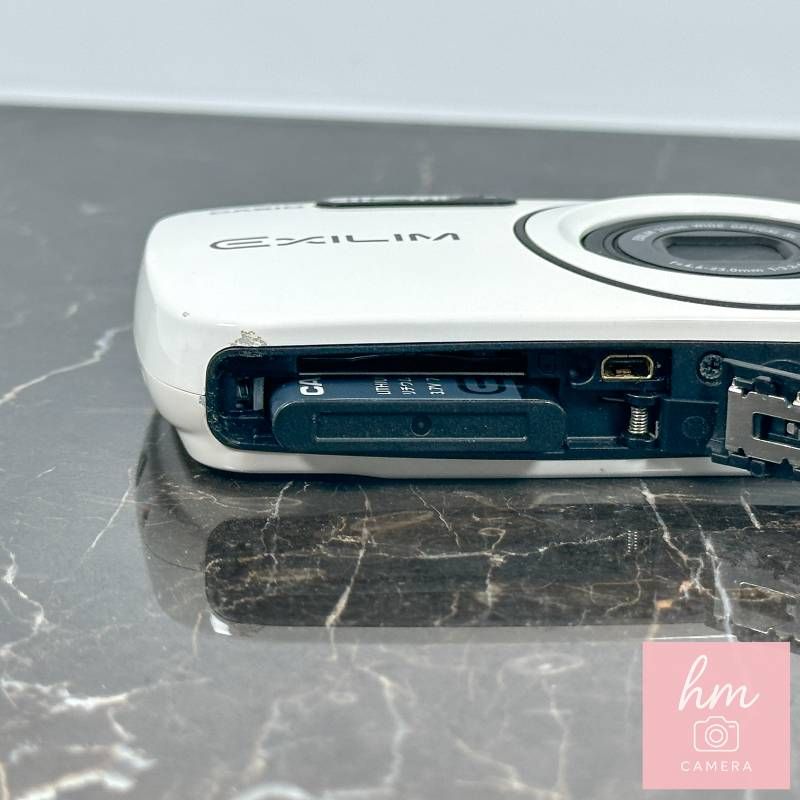カメラ CASIO EXILIM EX-N1 ホワイト 1610万画素 光学5倍ズーム 広角