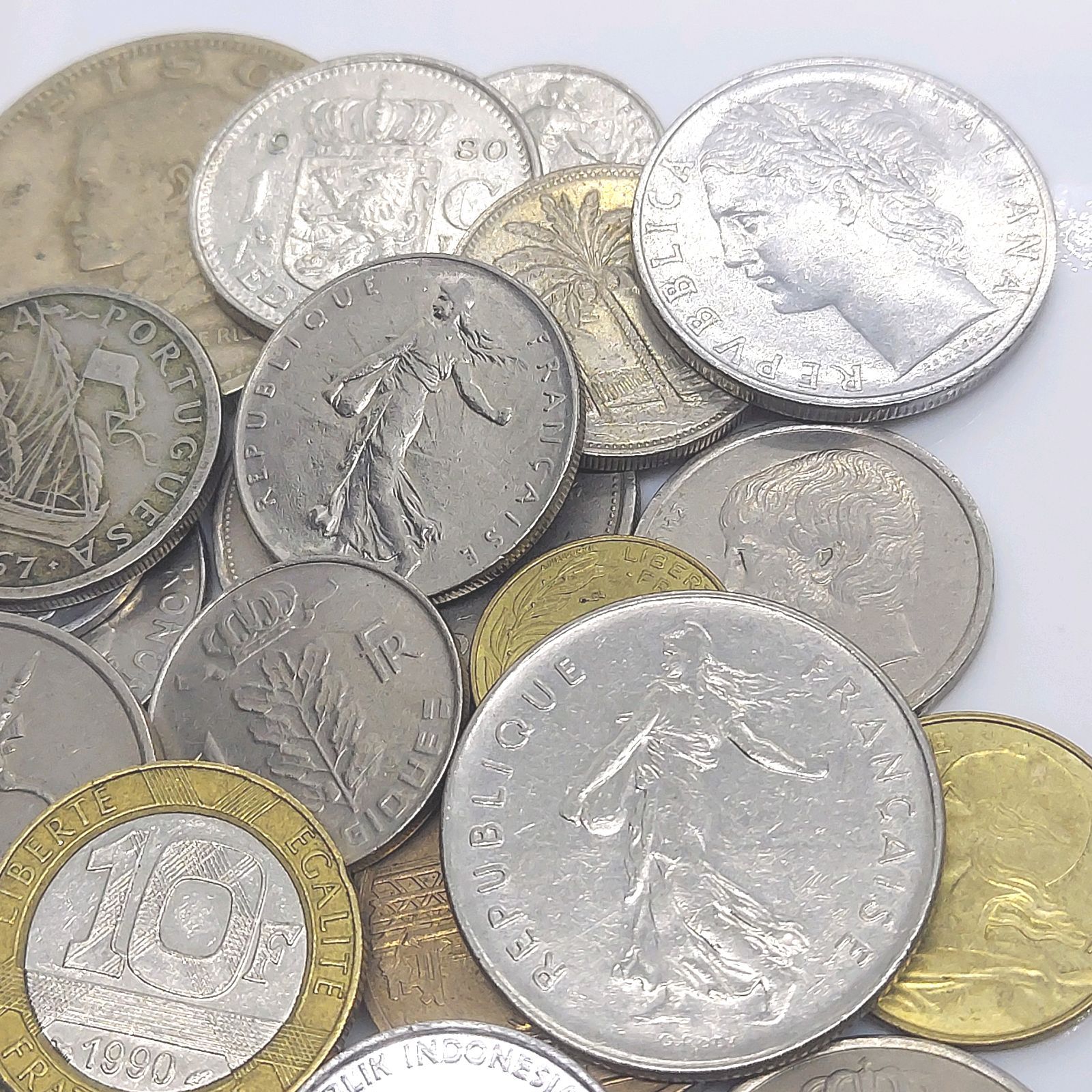L304】外国コイン 30枚詰め合わせセット 世界の硬貨 海外古銭 まとめ