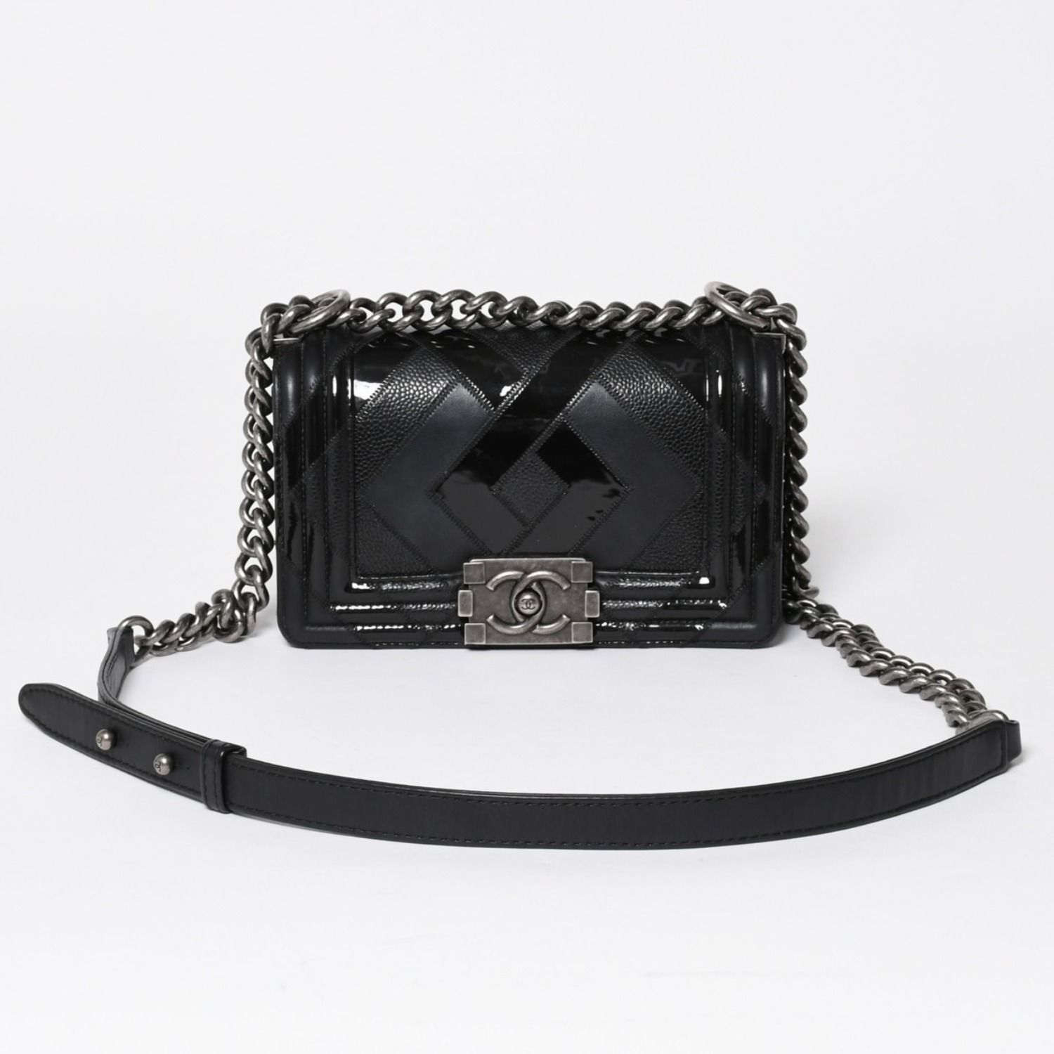 極美品 CHANEL シャネル ボーイシャネル チェーンショルダー ショルダーバッグ 30番台 ブラック 中古 4a006430
