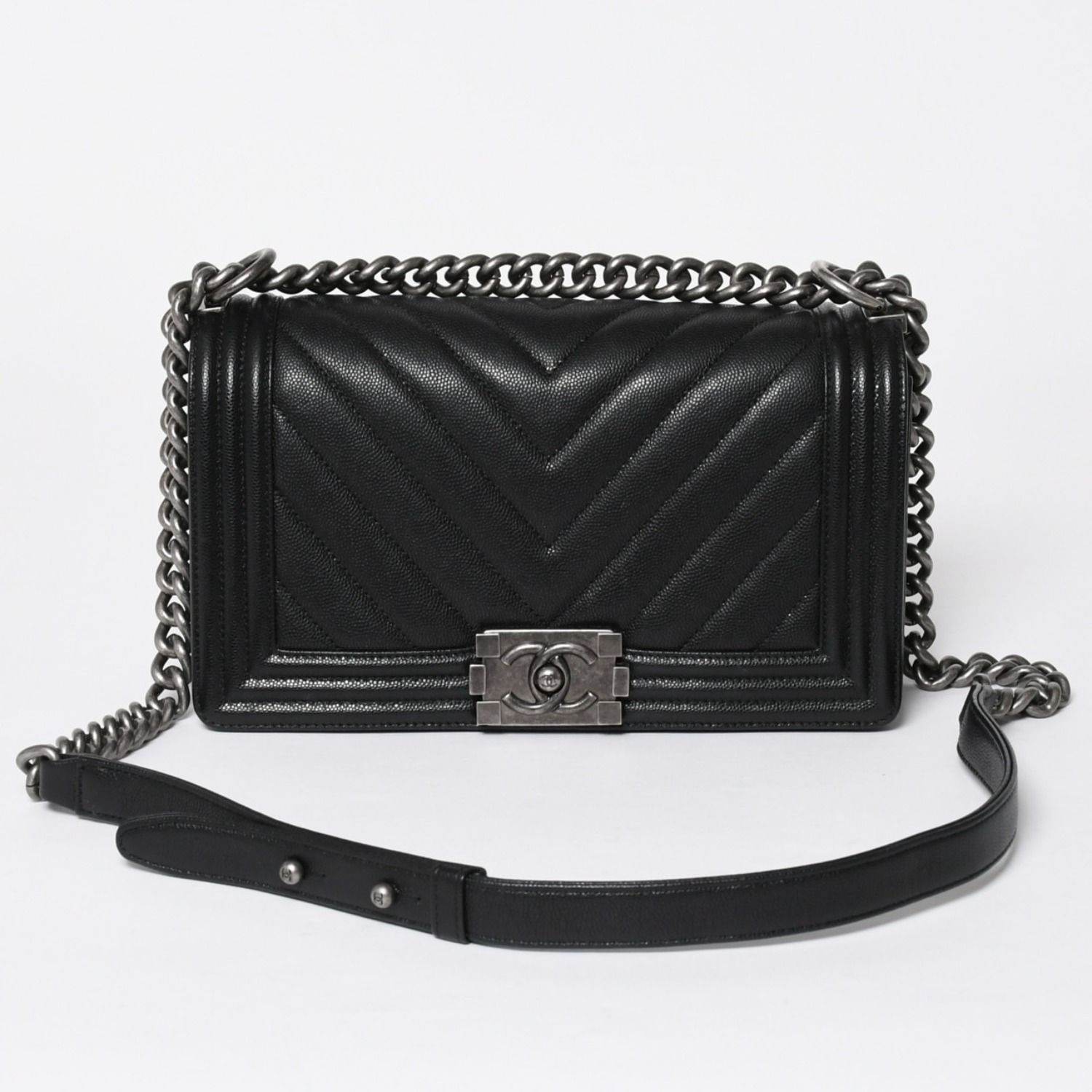 新品同様品 CHANEL シャネル ボーイシャネル チェーンショルダーバッグ ショルダーバッグ シェブロン Vステッチ 24番台 ココマーク ブラック 中古 4a006433