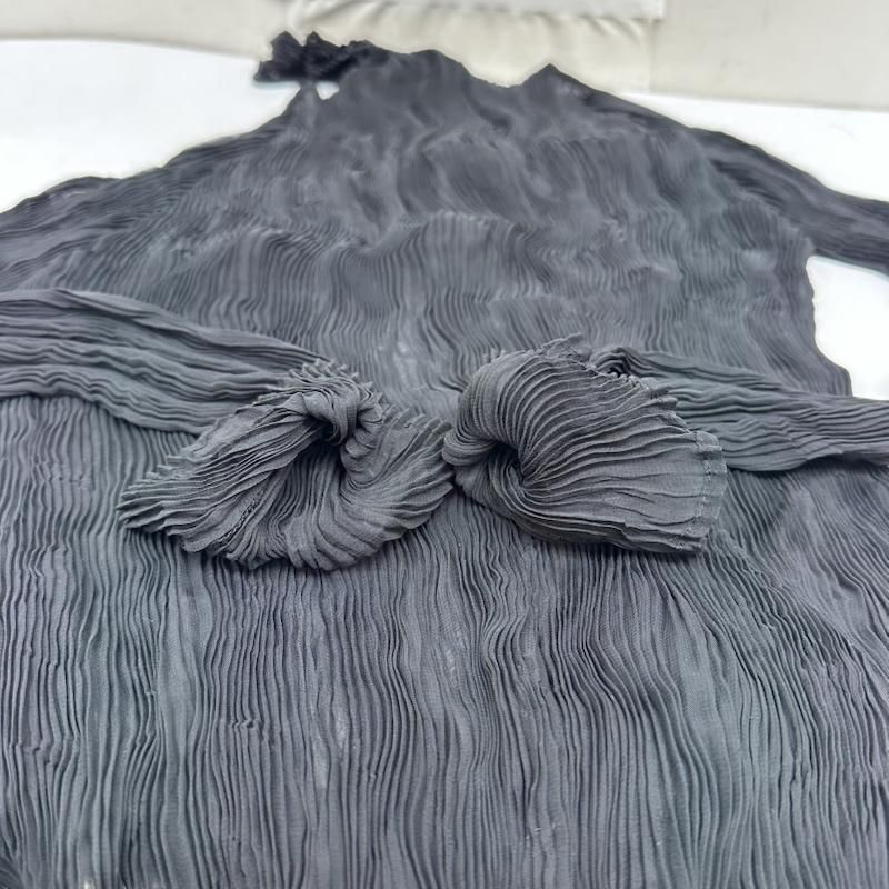 イッセイミヤケ PLEATS PLEASE プリーツ シワ 加工 ハイネック