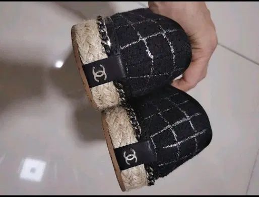 シャネル スニーカー (正規品) 53,020円