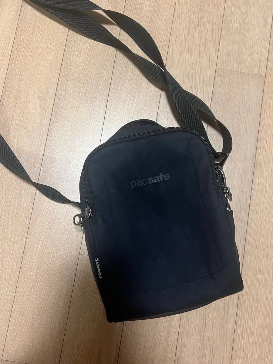 パックセーフ盗難防止シャツ ヨーロッパ旅行 LS100 6,587円