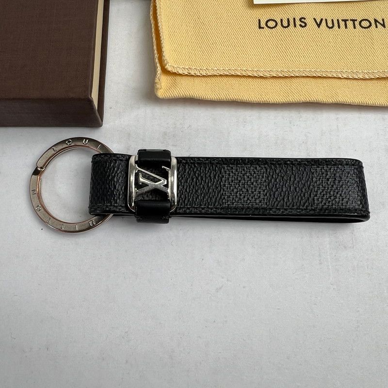 【中古品】 LOUIS VUITTON ルイヴィトン M62706 LVドラゴンヌ ダミエグラフィットキャンバス キーホルダー BLACK 保存袋・箱有 ※使用感あり 【179-260811-io-03-fuzh】