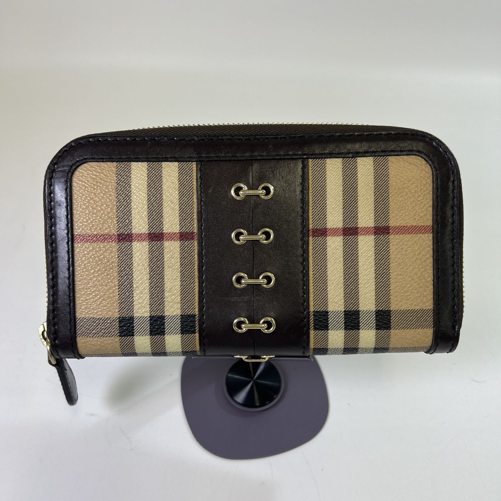 BURBERRY バーバリー ノバチェック アイレット ラウンドファスナー 長財布 ブラウン 26080490 9,499円