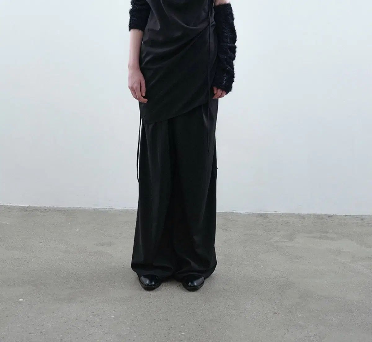 NOTHINGEVERYTHING ワイド 밴딩 パンツ ブラック 12,227円