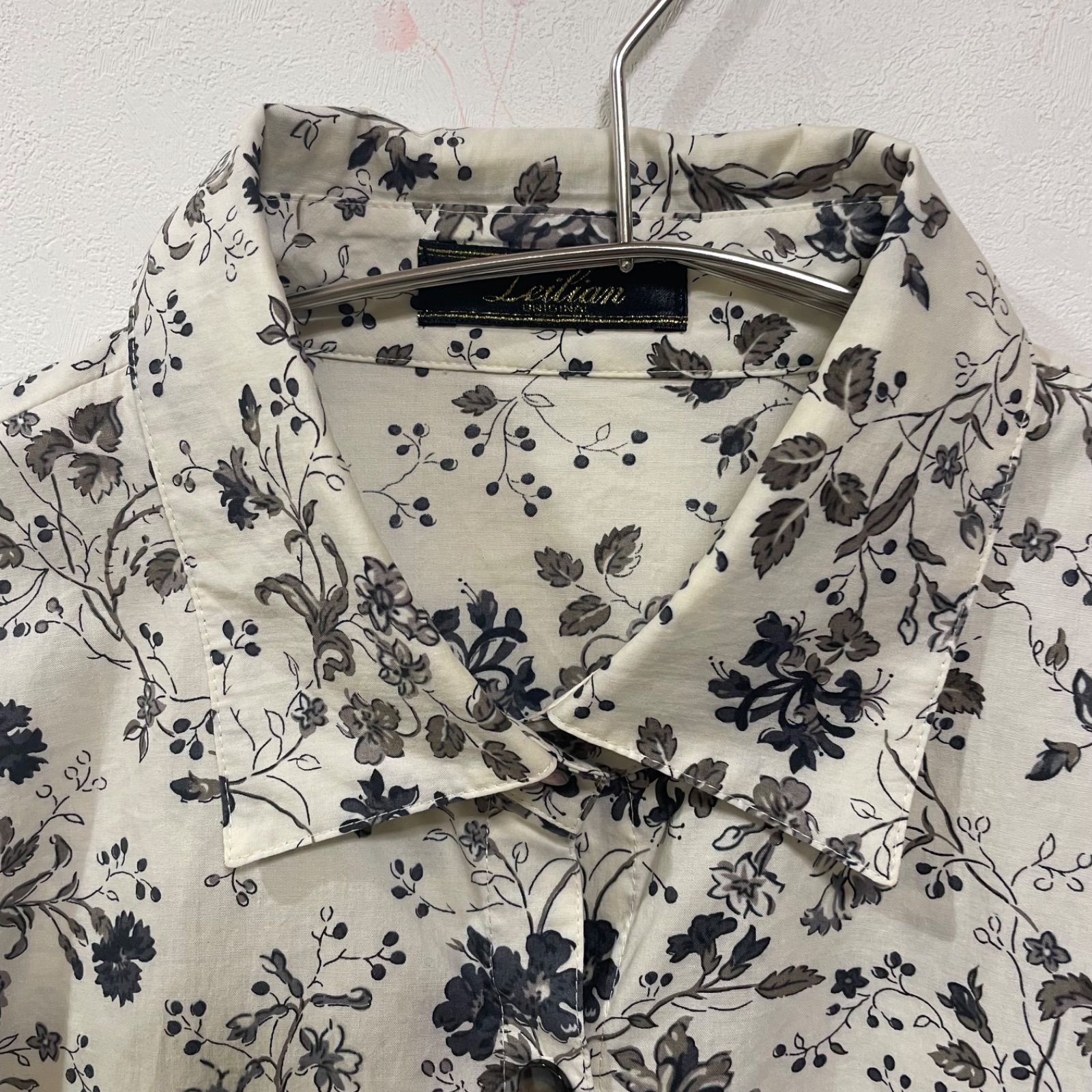 レリアン Leilian 花柄 長袖ブラウス 9号 M 綿100% 日本製 ボタニカル 