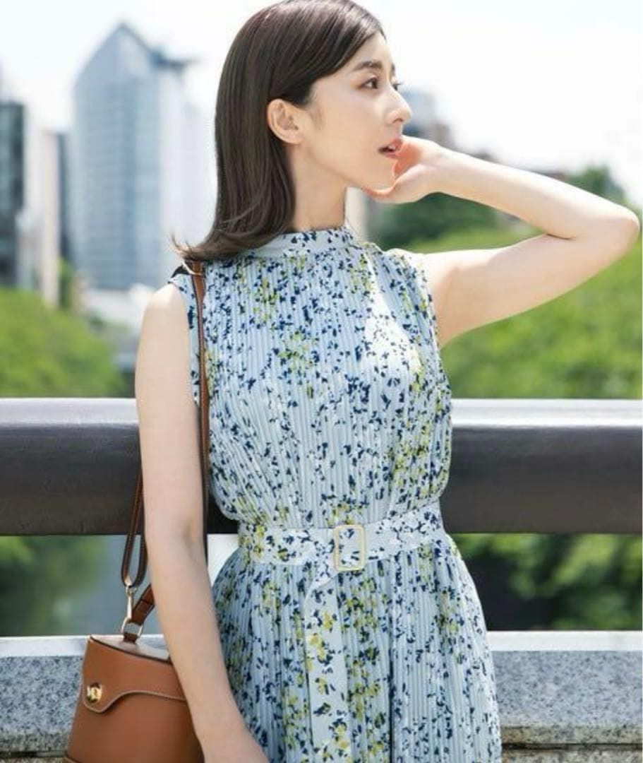 ?大人気！アンデミュウ【水野佐彩さんコラボ】キカフラワープリーツOP 6,375円