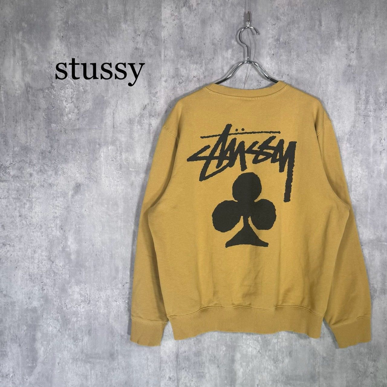 『stussy』ステューシー(L)Club Crewクラブ クルースウェットシャツ　キャメル トレーナー
