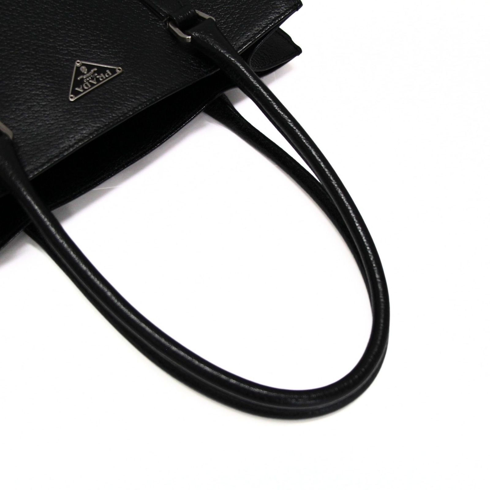 PRADA プラダ スエード レザー ハンドバッグ トートバッグ 三角ロゴ 美品 PRADA プラダ 三角ロゴ トートバッグ レザー 黒 【75788】 - メルカリ