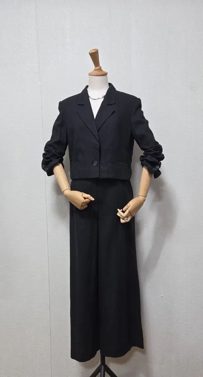マージュ(Maje)クロップドジャケット ワイドパンツ セットアップ
