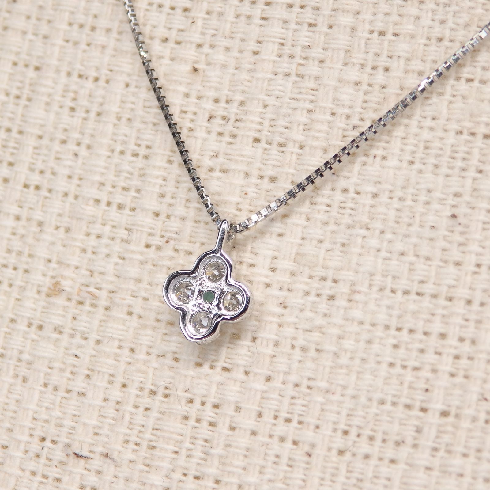 パライバトルマリン ネックレス チェーン付 A0133 0.01ct Pt 四葉 クローバー