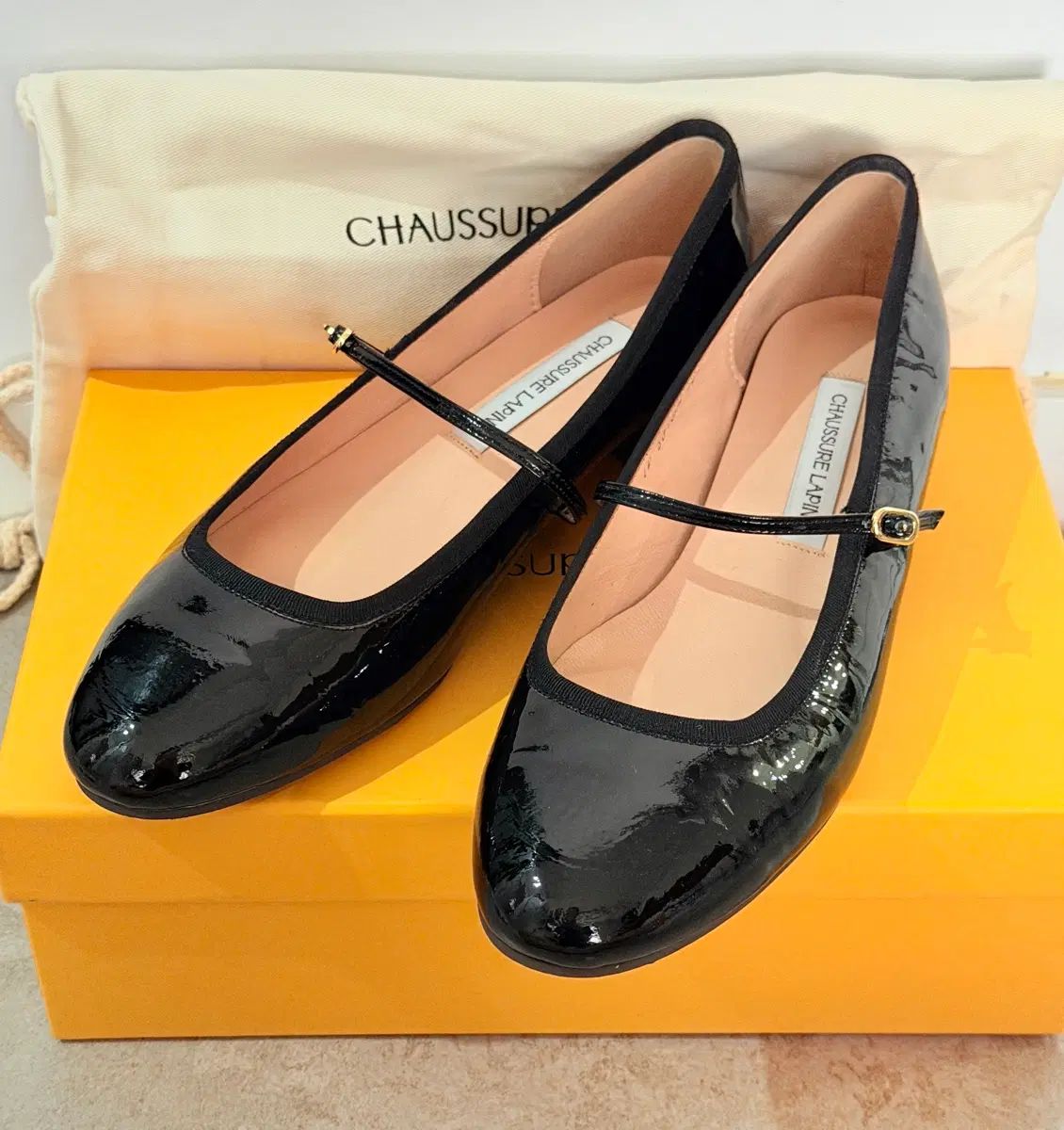 ショシュールラパン(CHAUSSURE LAPIN) エナメル メリージェーン フラットシューズ 260