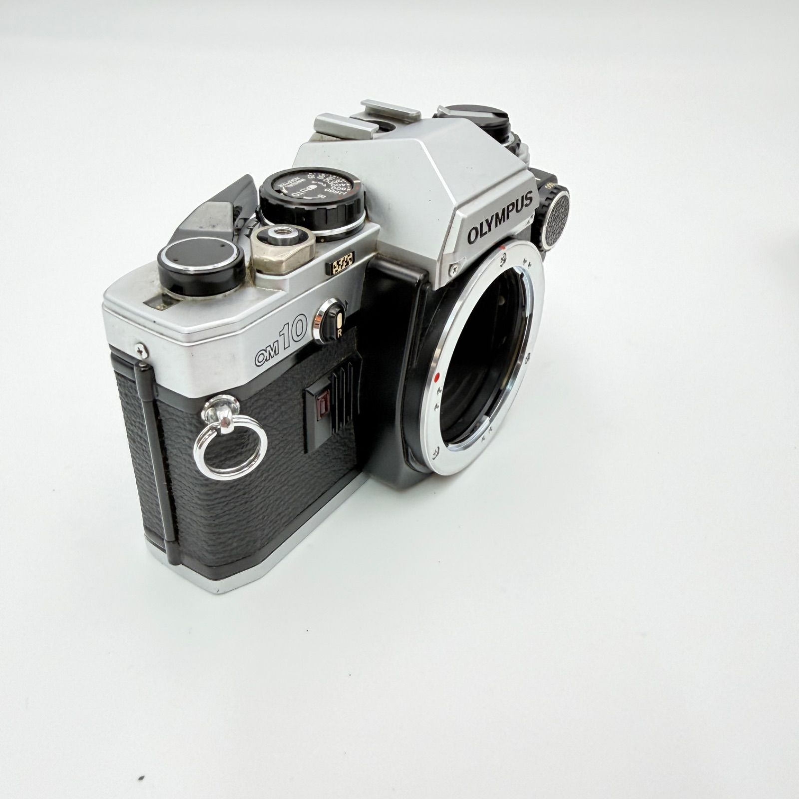 OLYMPUS OM10 フィルム一眼カメラ ボディ 0821 オリンパス - メルカリ