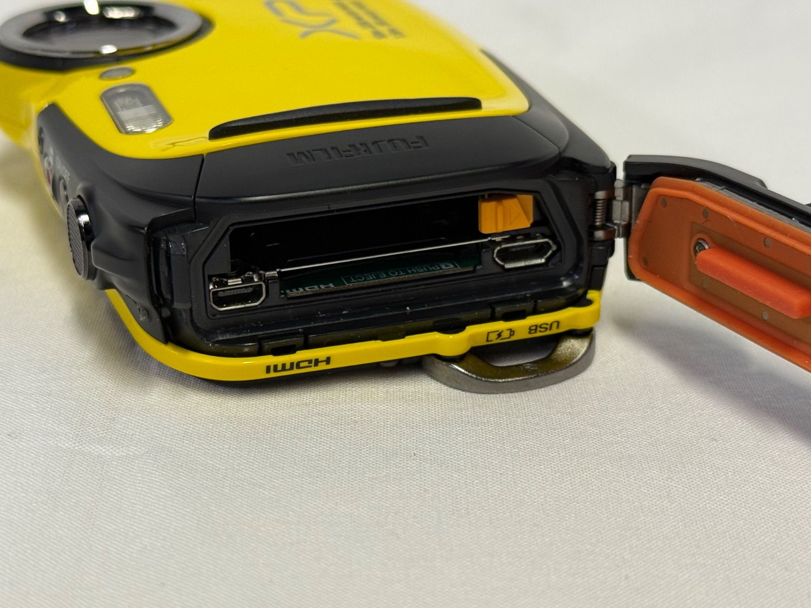 FUJIFILM FINEPIX XP70 コンパクトデジタルカメラ 防水 - メルカリ