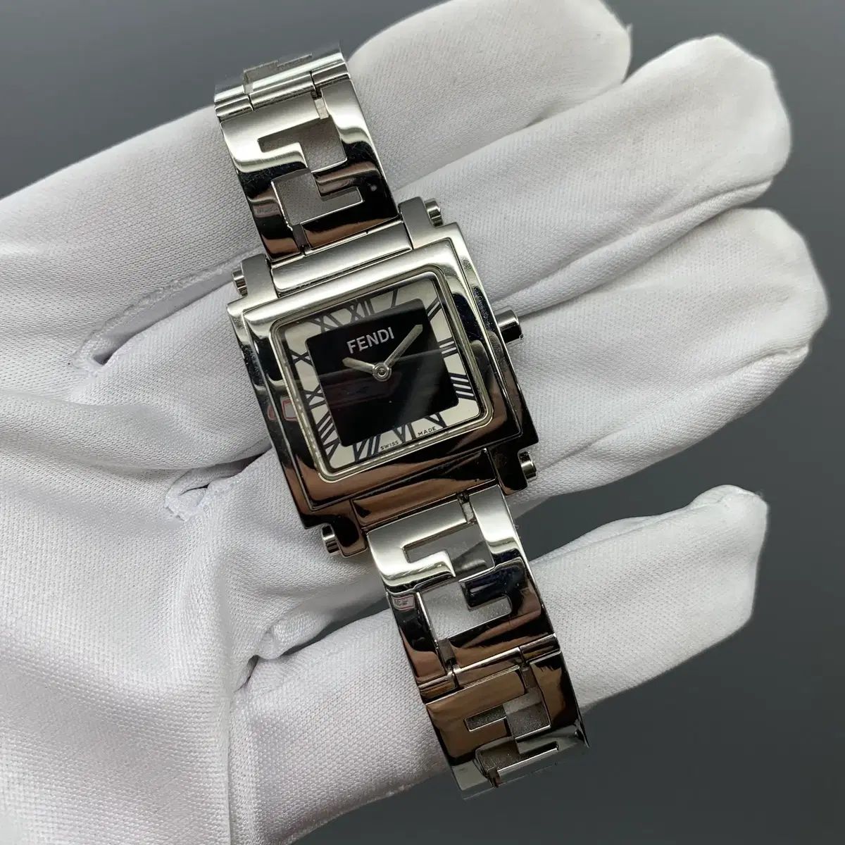 267003123 FENDI WATCH QUARTZ NOT MOVING