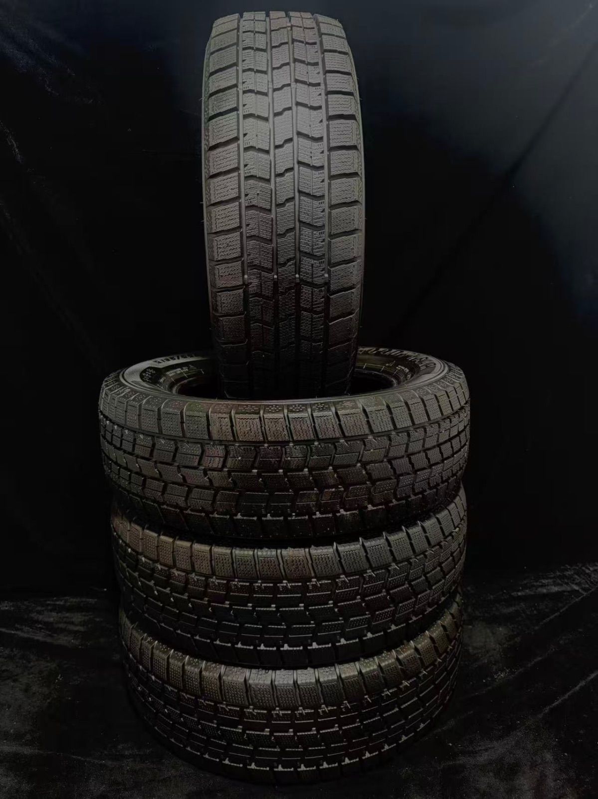 22年製　中古タイヤ4本セット　GOODYEAR 195/65R15 91Q 8分山　スタッドレスタイヤ　T-243 16,280円