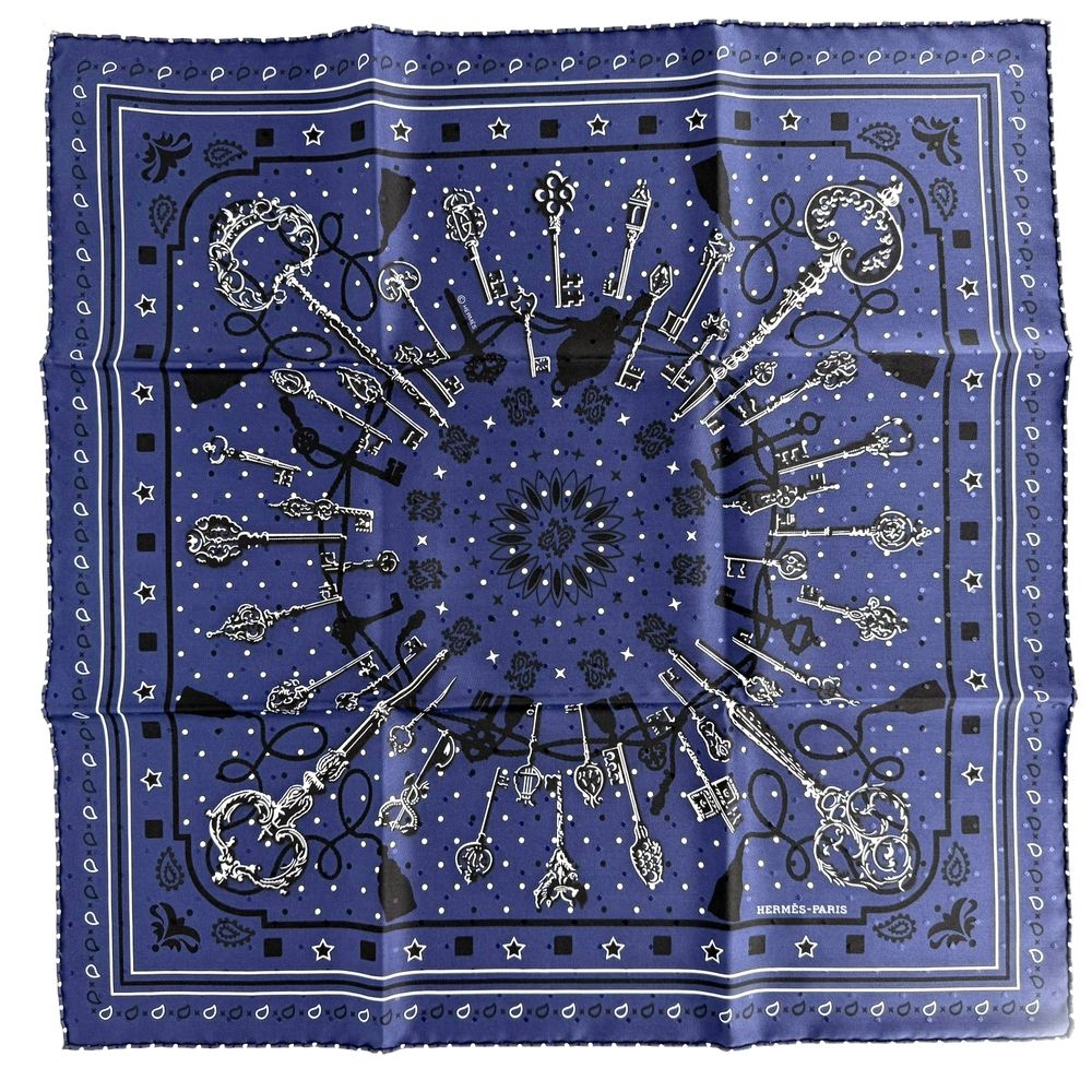 エルメス スカーフ レディース カレ55 レクレ バンダナ ファッションアイテム LES CLES 鍵 HERMES シルク ネイビー 紺 美品【中古品】