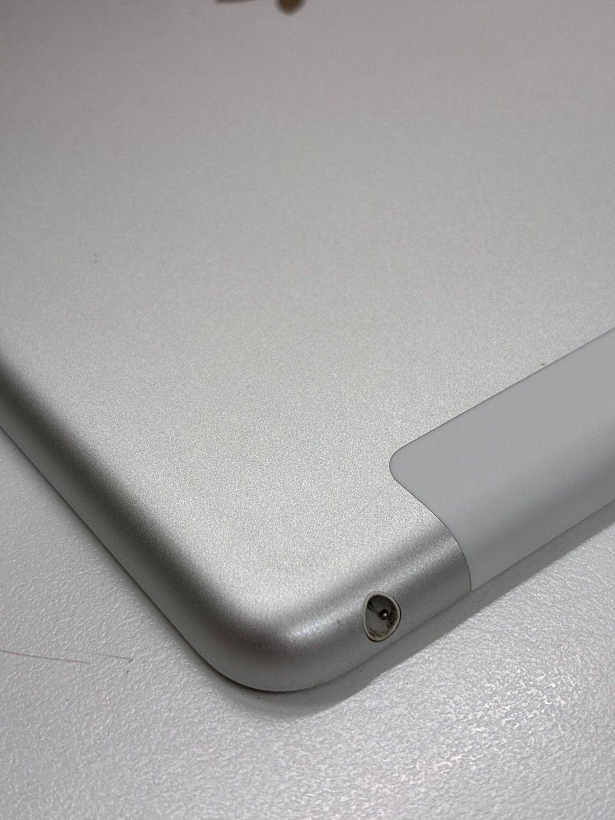 S*i様 Apple iPad 本体　ほんの少し傷あり S*i様 Apple iPad 本体 ほんの少し傷あり 傷あり】iPad本体 Apple