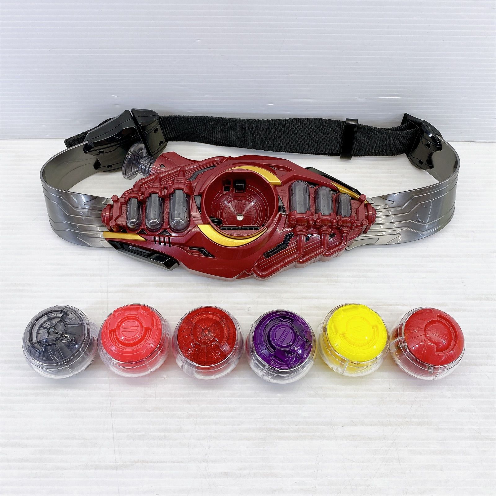 ■BANDAI 仮面ライダーゼッツ 変身ベルト DXロードインヴォーカー カプセル3個付き 中古品■