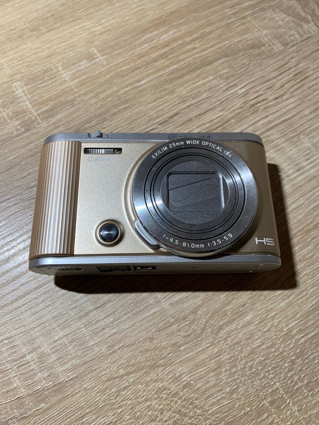 3011 Casio EXILIM EX-ZR1800 gold junk digital camera [co]
