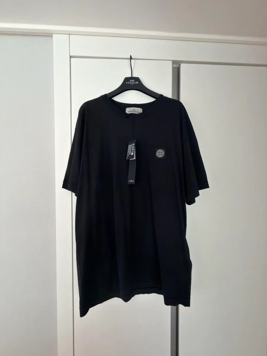 ストーンアイランド 既存 半袖 黒 (XL) 23,188円