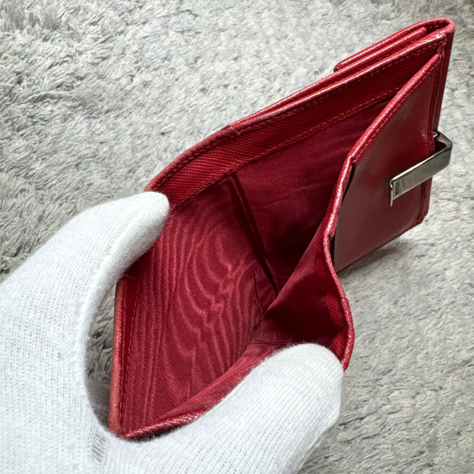 PRADA プラダ 二つ折り財布 サフィアーノレザー レッド シルバー金具