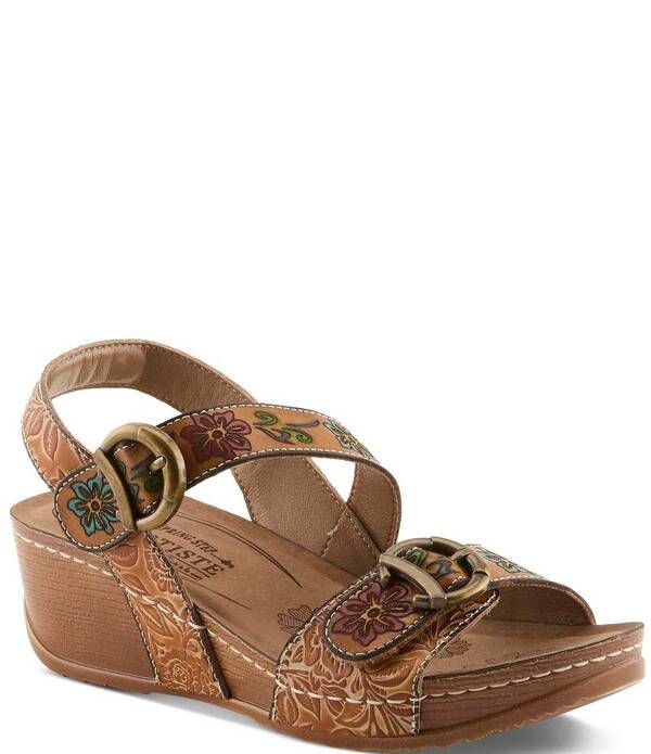 ラリティステ レディース シューズ サンダル フラワー柄 レザー フラワー LARTISTE Gottaget Floral Embossed Leather Wedge Sandals Tan Mu