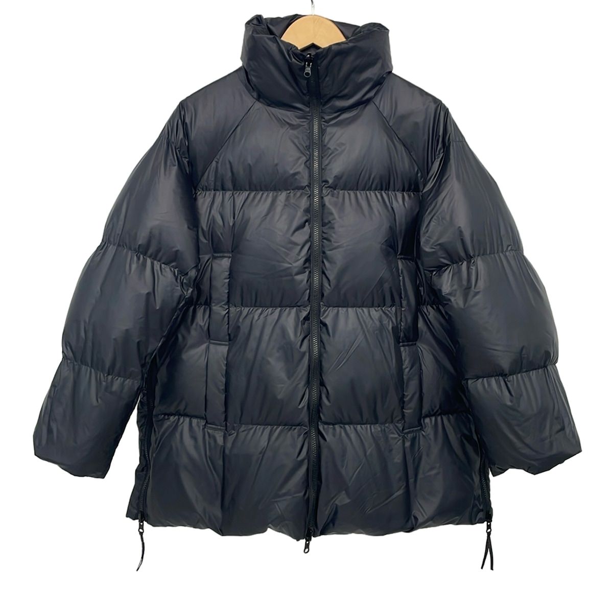 theory luxe(セオリーリュクス) ダウンジャケット サイズ38 M レディース - 黒 長袖/冬 18,500円
