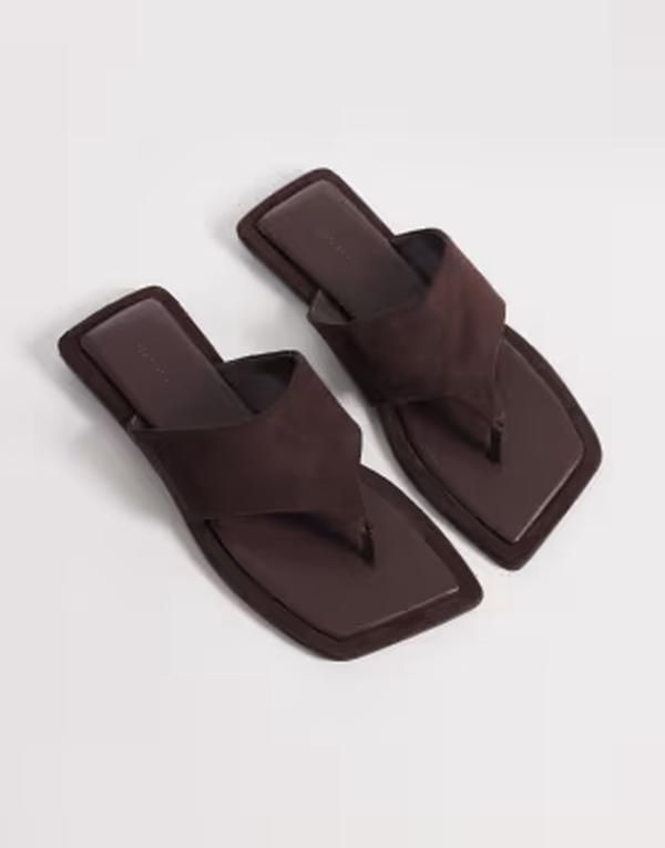 エイソス レディース シューズ サンダル ASOS DESIGN Feline square angled toe sandals in chocolate Choc チョコレート