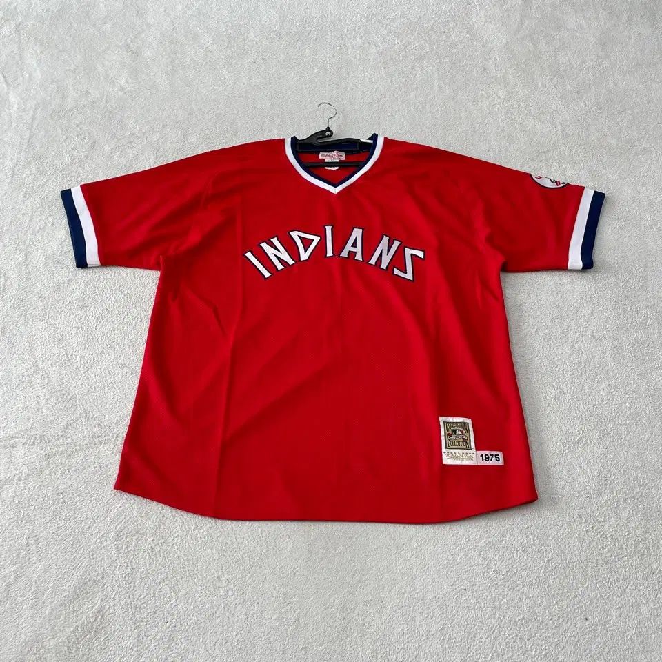 4XL ミッチェル＆ネス USA クリーブランド 1975 インディアンズ 半袖ジャージ オーバーサイズ 8,615円