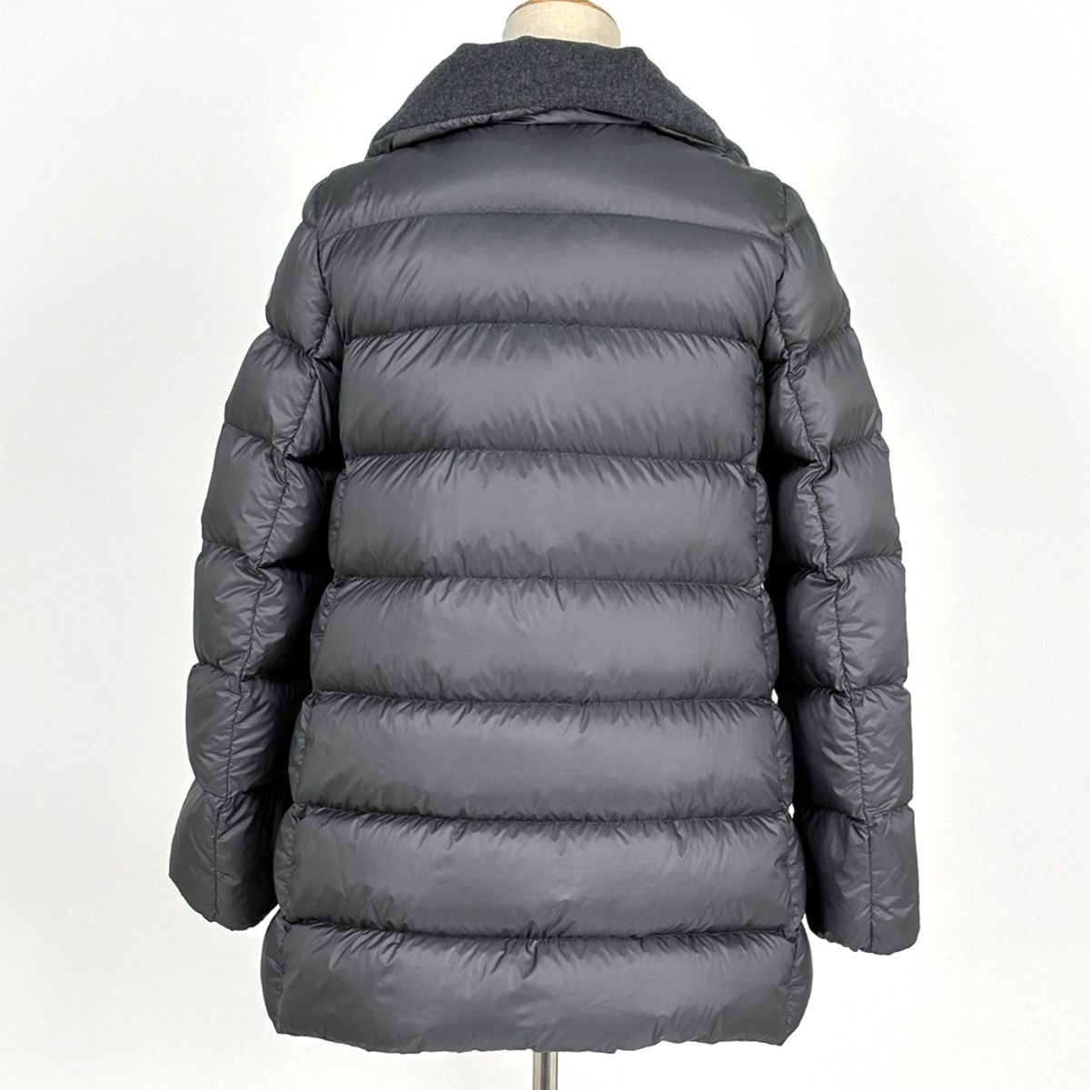 モンクレール MONCLER TORCYN ダウンジャケット アウター 防寒 グレー 