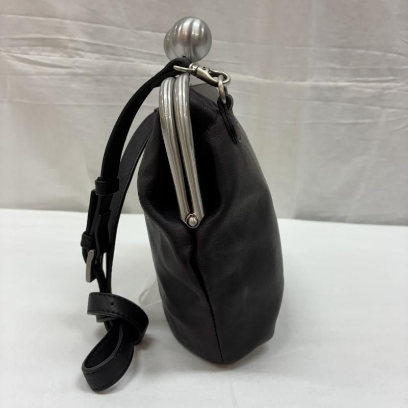 【used】カワカワ　KAWAKAWA ショルダーバッグ　がま口　ブラック カワカワ がま口 斜め掛け クロスボディ スクエア レザー ショルダー