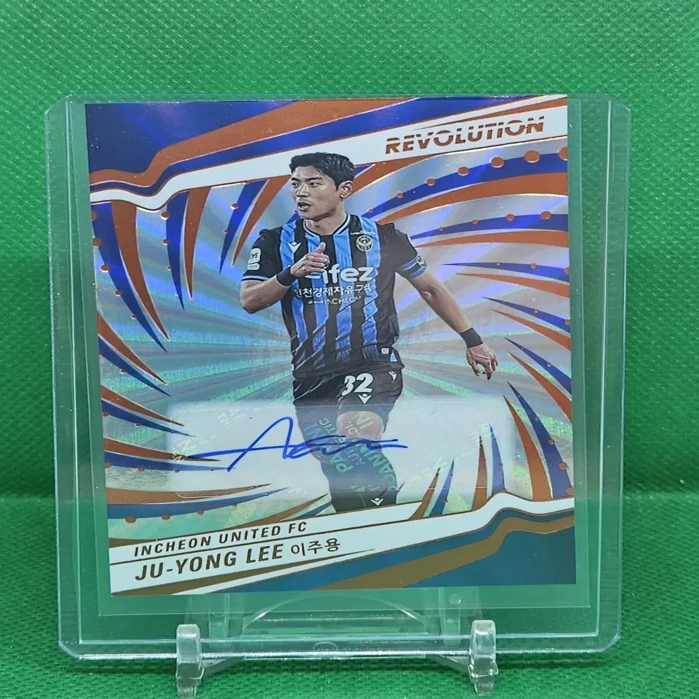 2026 Panini Revolution Kリーグ イ・ジュヨン(仁川) サインカード(08/25)