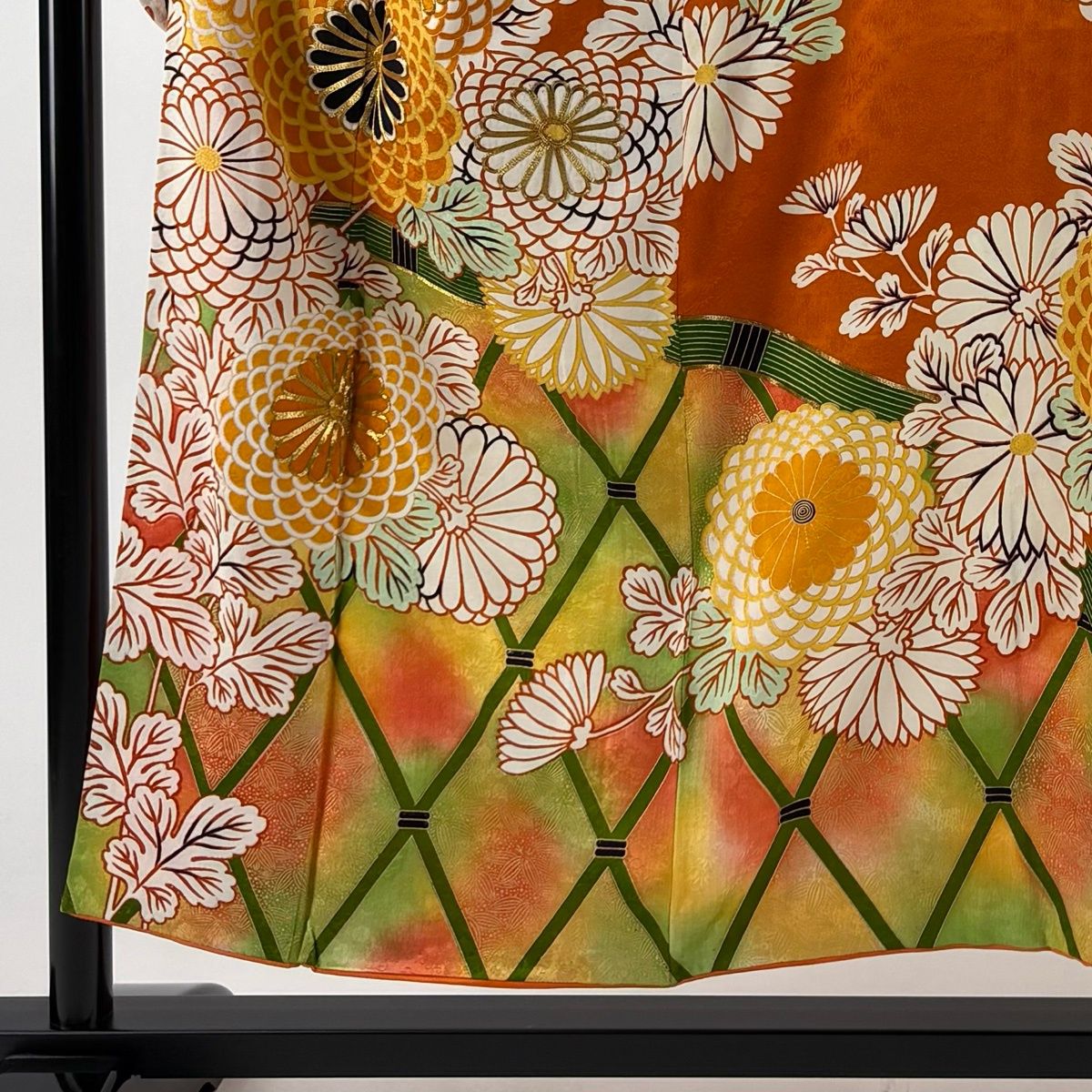 【美品】 振袖 身丈153cm 裄丈63cm S 袷 菊 光悦垣 金糸 金彩 オレンジ 正絹 秀品 【中古】