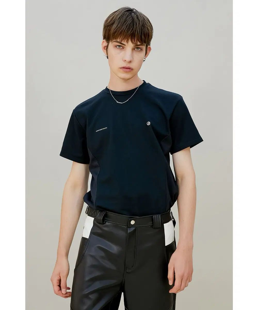 アナザーユース メタル ロゴ スリム 半袖 Tシャツ ブラック 6,947円