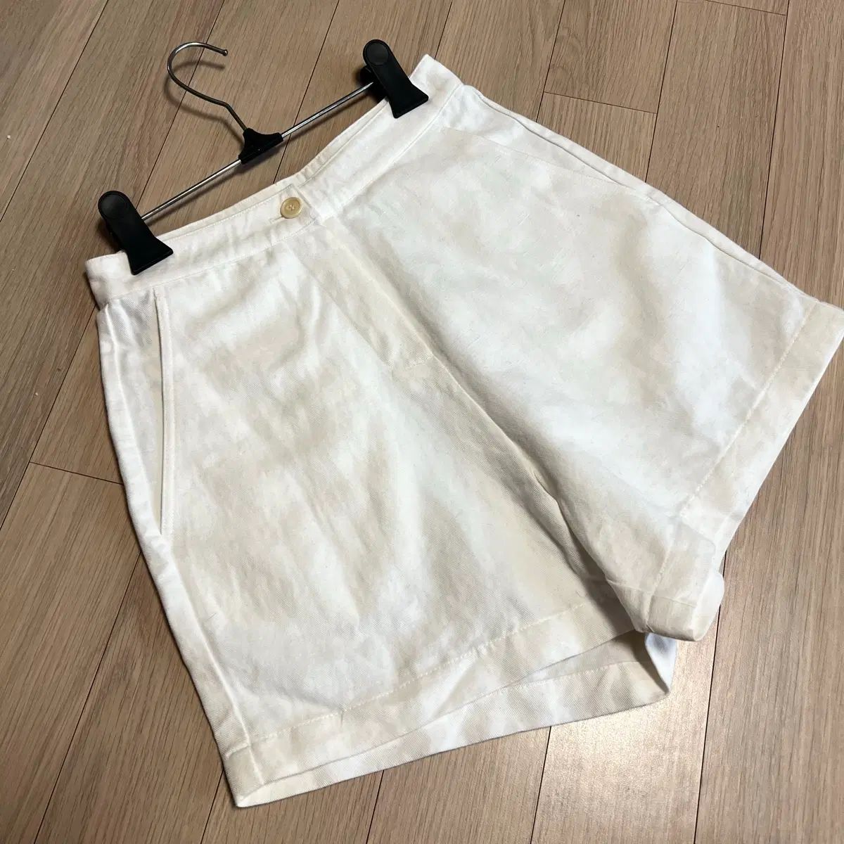 新品) アグスト UGST リネン コットン ショーツ ハーフパンツ ショートパンツ アイボリー ハイウエスト