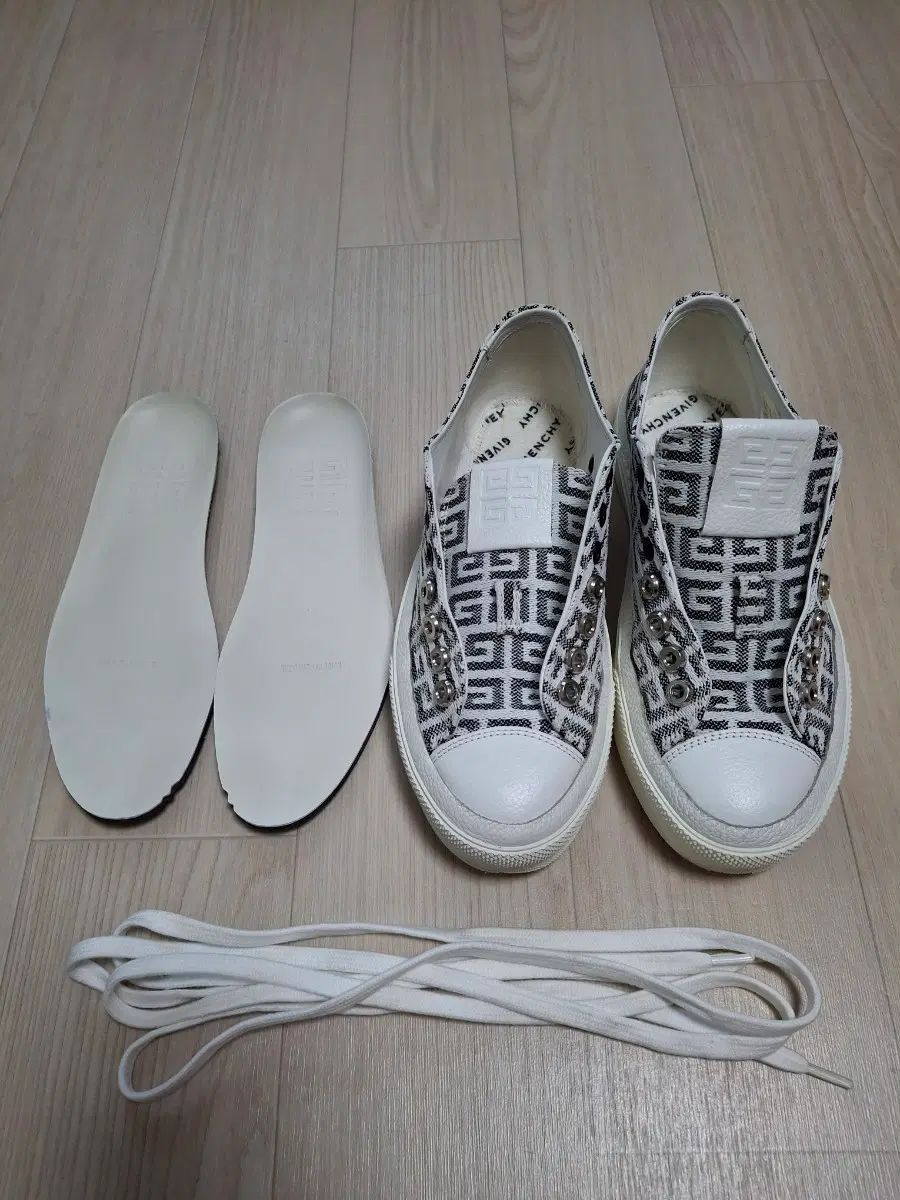 (正規品) Givenchy ジバンシィ シティ ロートップ スニーカー 36