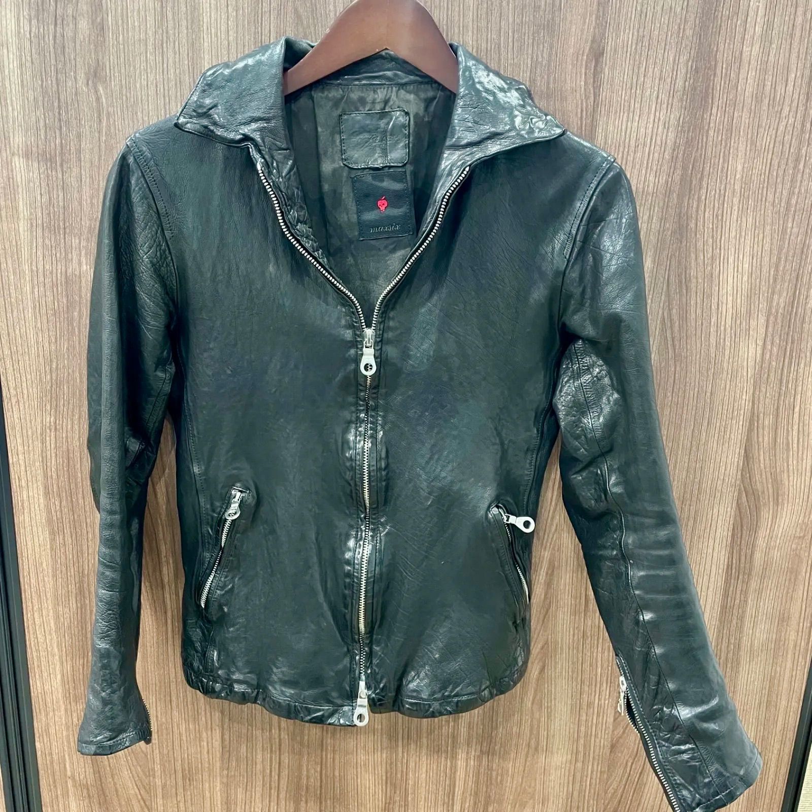 b5621) ISAMUKATAYAMA BACKLASH イサムカタヤマ バックラッシュ 