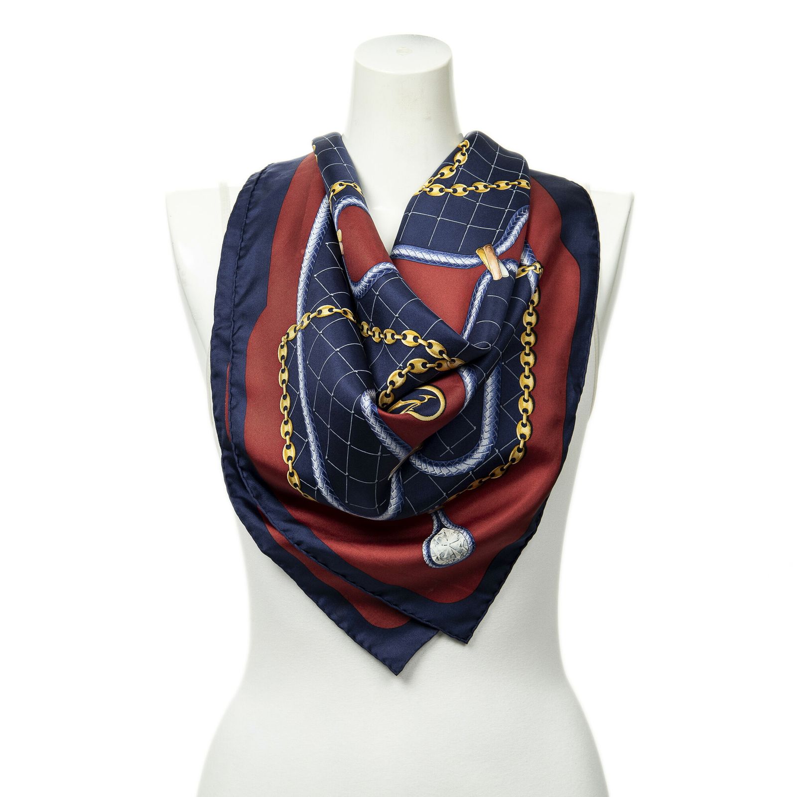 [中古] Cartierスカーフネイビー、赤、金100% ツイルシルクAB 26,065円