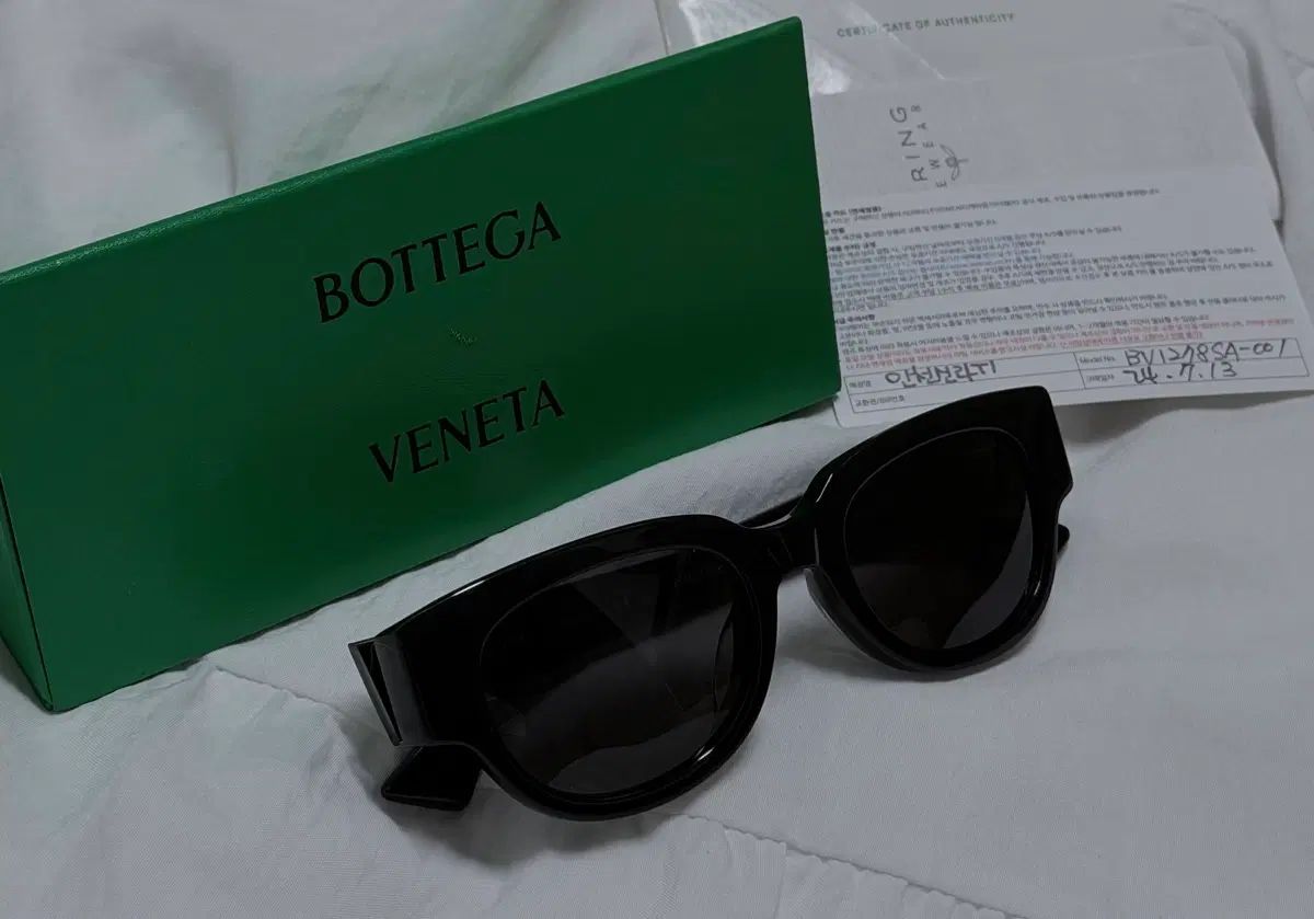 BOTTEGA VENETA ボッテガ・ヴェネタ サングラス 25,116円