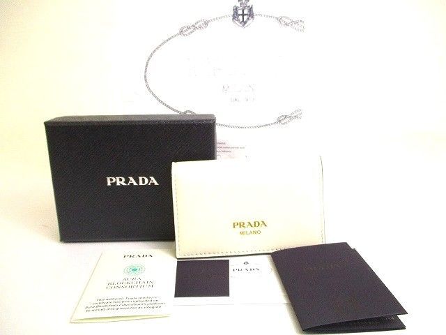 プラダ PRADA ソフト レザー カードケース 名刺入れ カードホルダー メンズ レディース 【新品同様】
