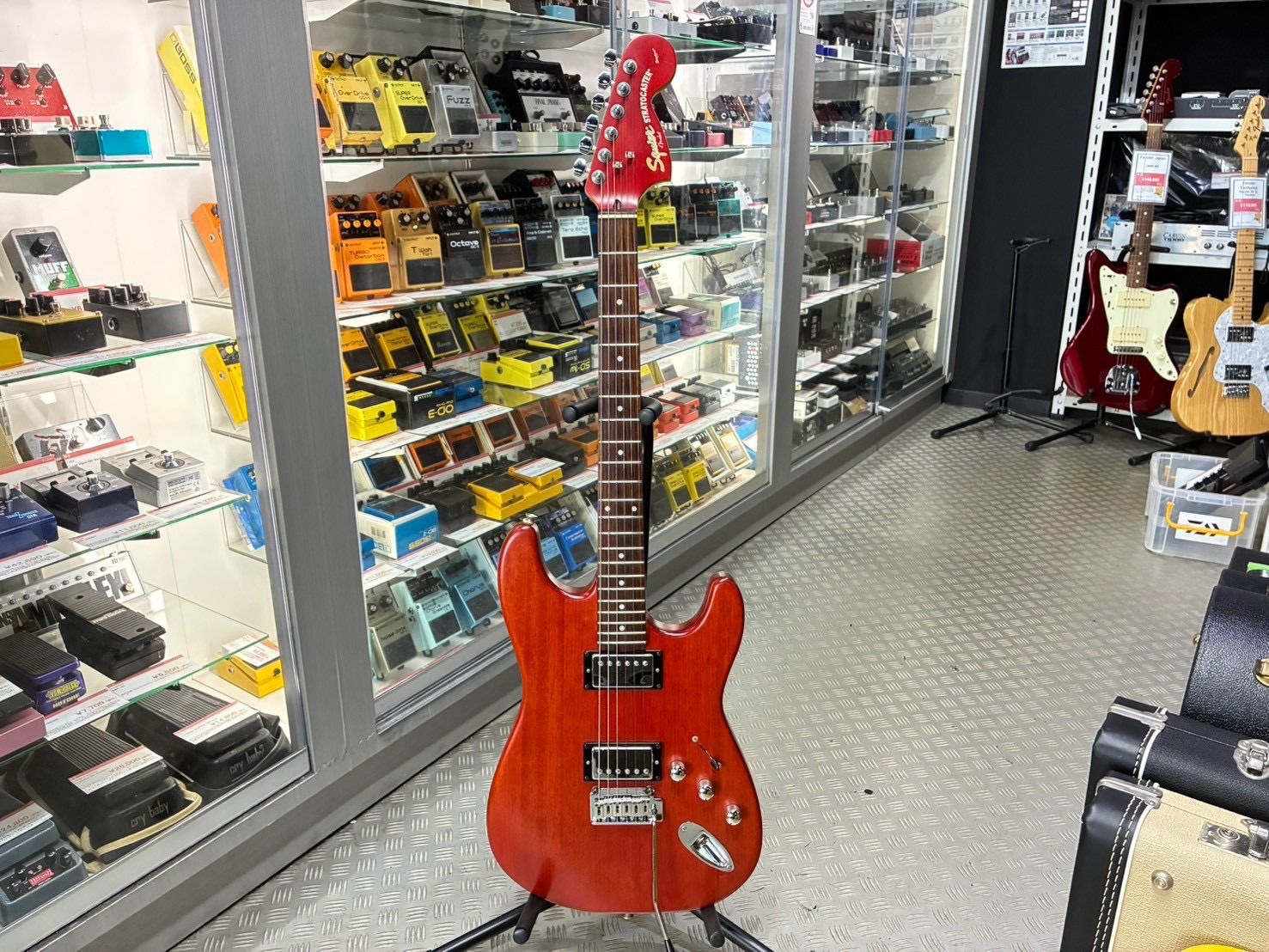 Squier / Satin Trans Fat ST スクワイヤー