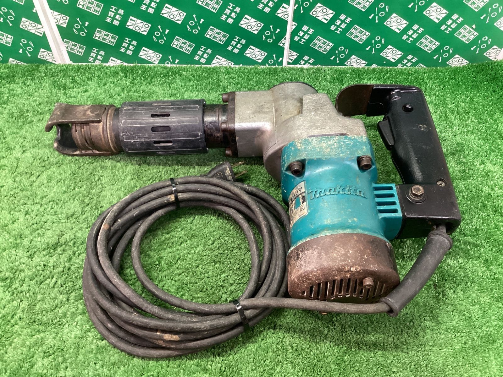 makita(マキタ) 17㎜ 100v電動ハンマ (六角シャンク) HM0810 　/　　 ITTNB43IDW8A