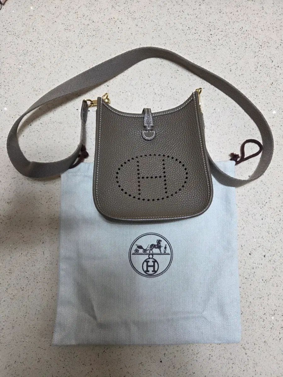 エルメス エブリン ミニ 16(TPM) エトープ ゴールド